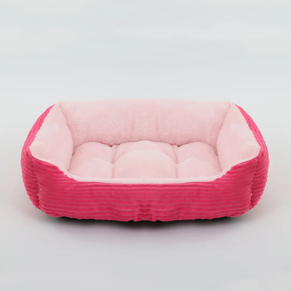 Lit douillet en peluche pour animaux