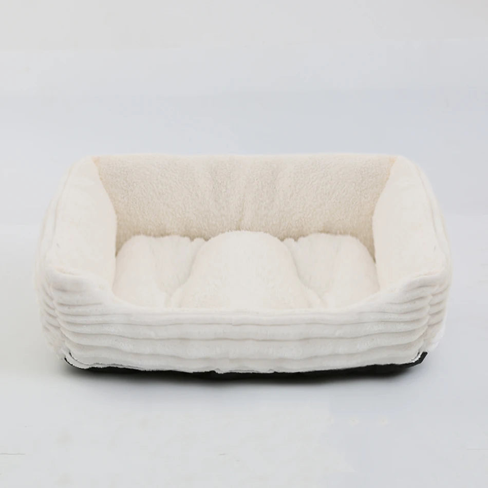 Lit douillet en peluche pour animaux